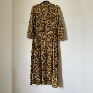 Ganni Printed Crepe Midi Dress in Size Small